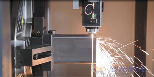 激光切割機(jī)易損壞部位的防護(hù)鏡片